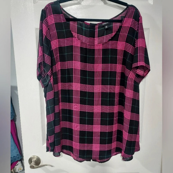 Torrid Pink Plaid Abbey Georgette Button Back Blouse in Size 3 - 22/24 - Picture 2 of 14